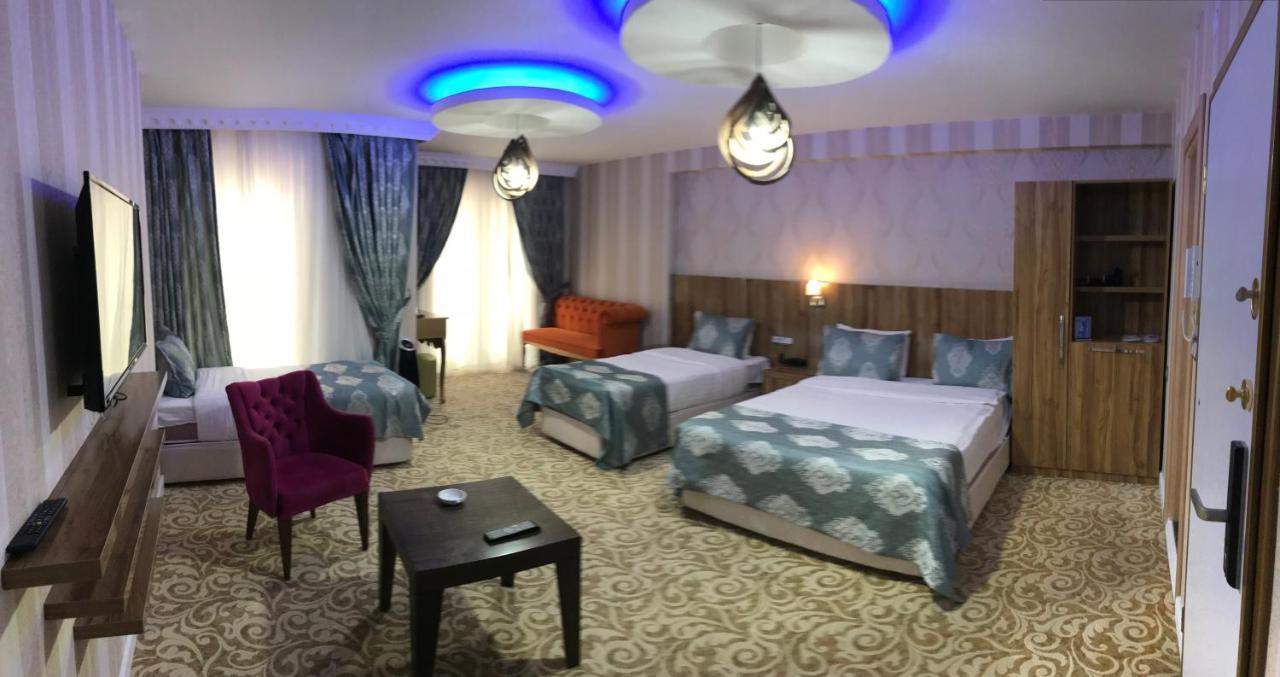 Crystall Hotel Ван Екстер'єр фото